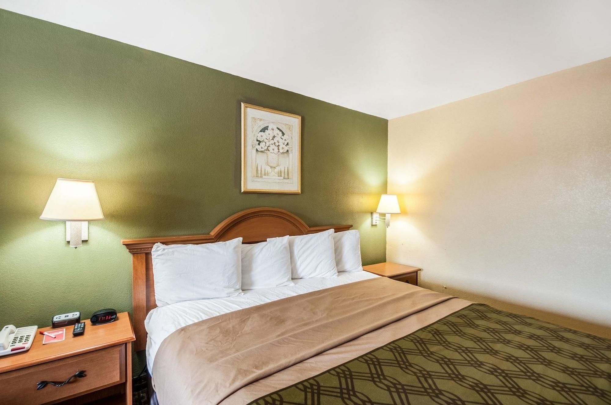 Econo Lodge Easton Route 50 Экстерьер фото