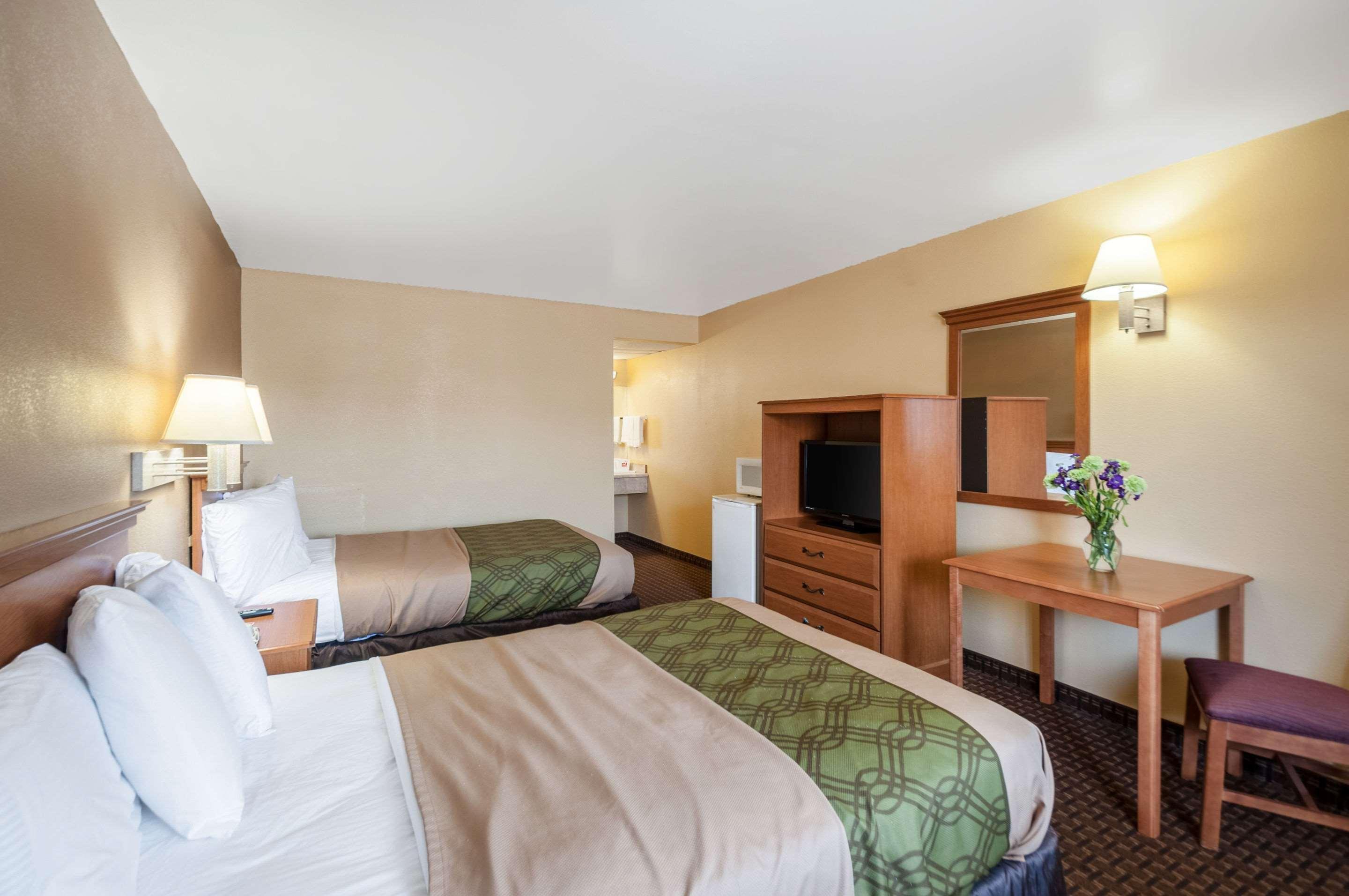 Econo Lodge Easton Route 50 Экстерьер фото