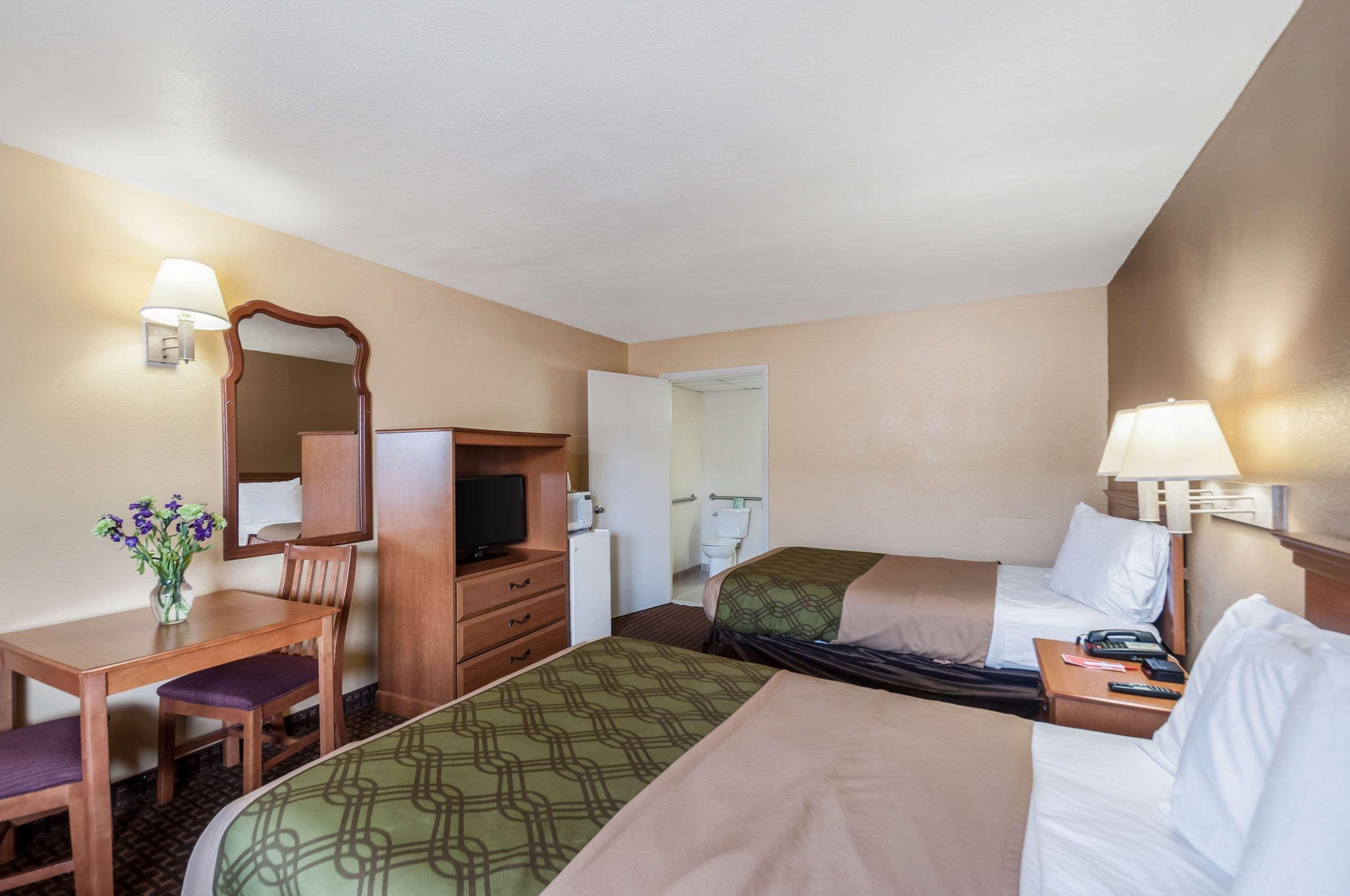 Econo Lodge Easton Route 50 Экстерьер фото