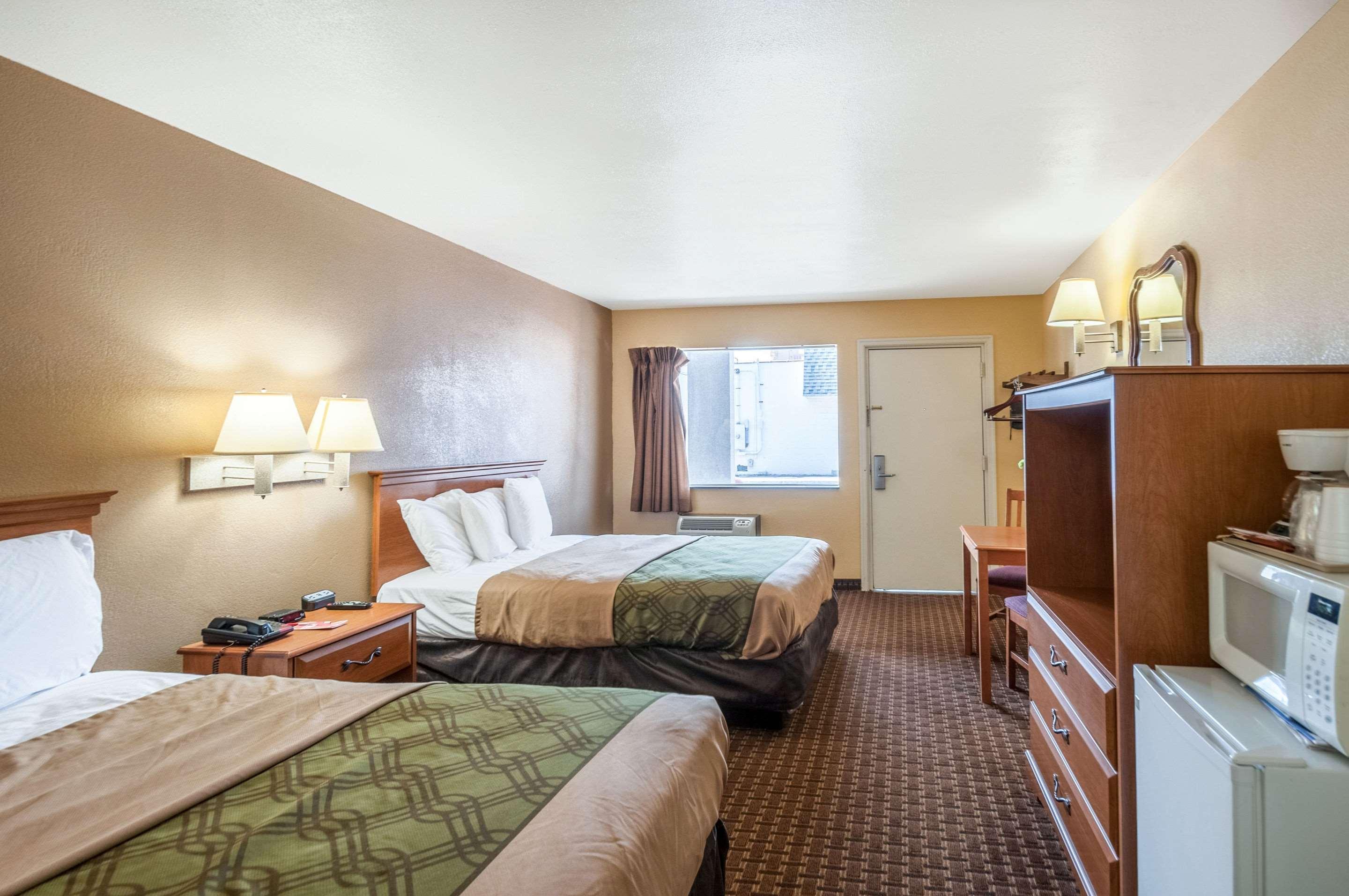 Econo Lodge Easton Route 50 Экстерьер фото