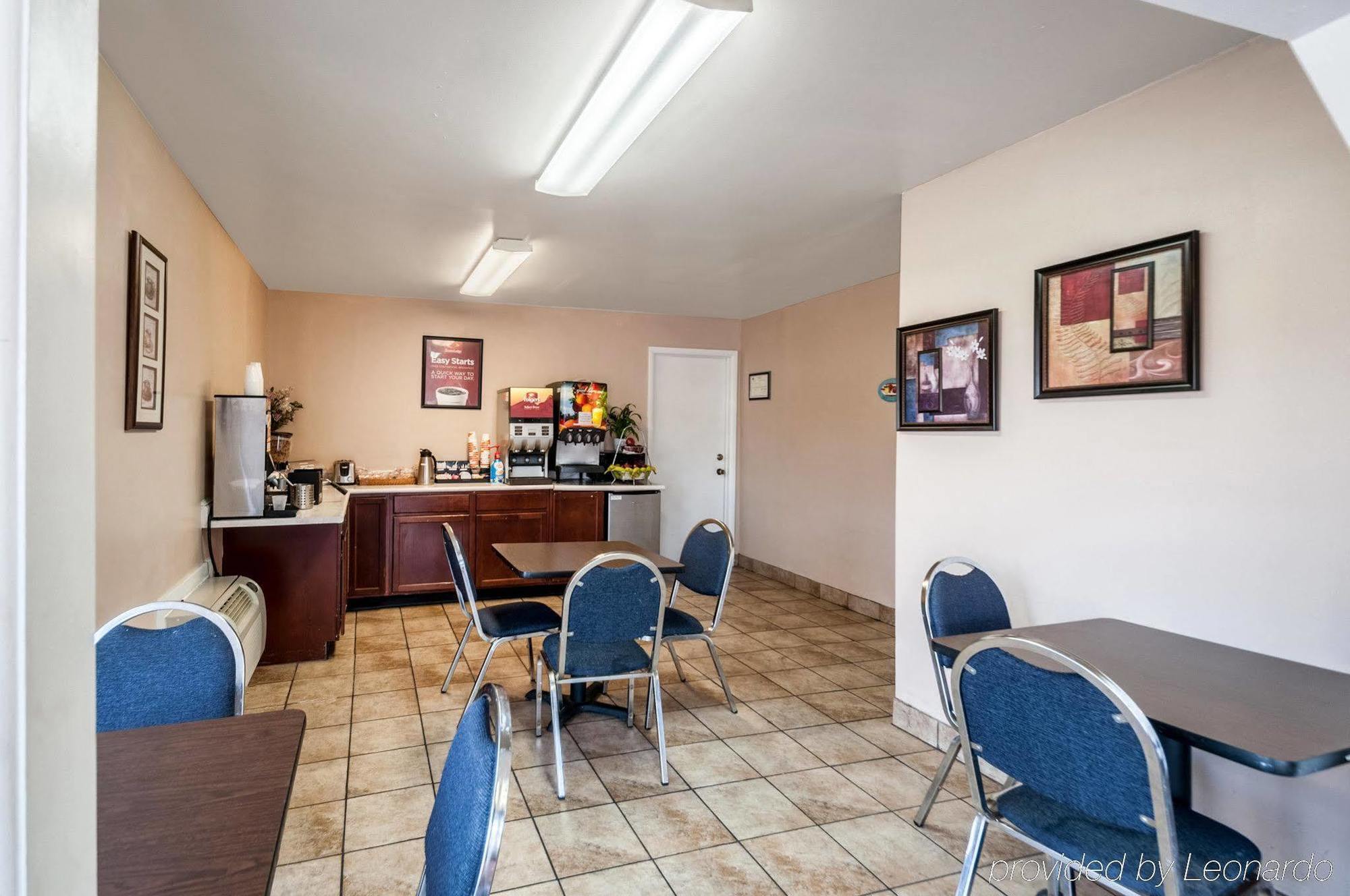 Econo Lodge Easton Route 50 Экстерьер фото